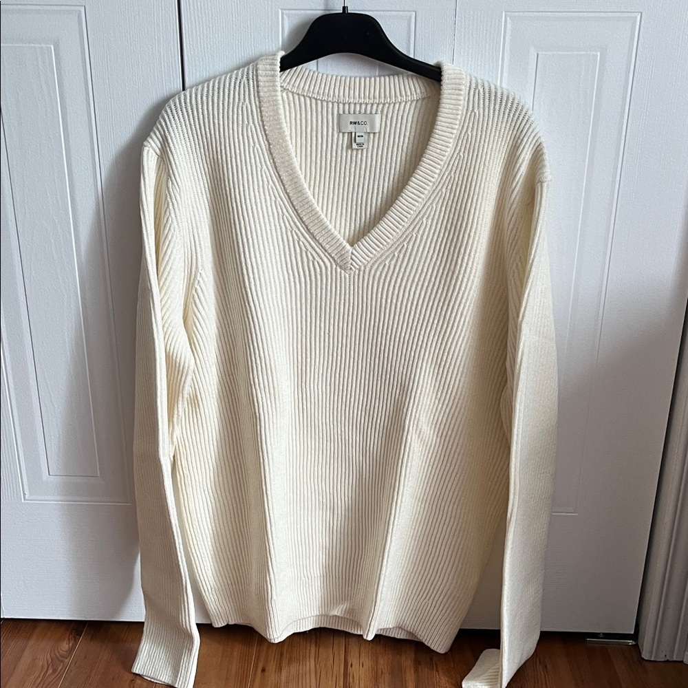 RW&CO. Men's Ivory V-Neck Sweater